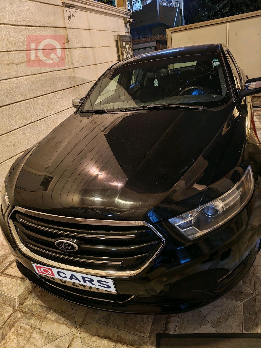 فورد تورس